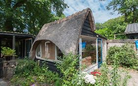 Calm Holiday Home In Bergen North Holland